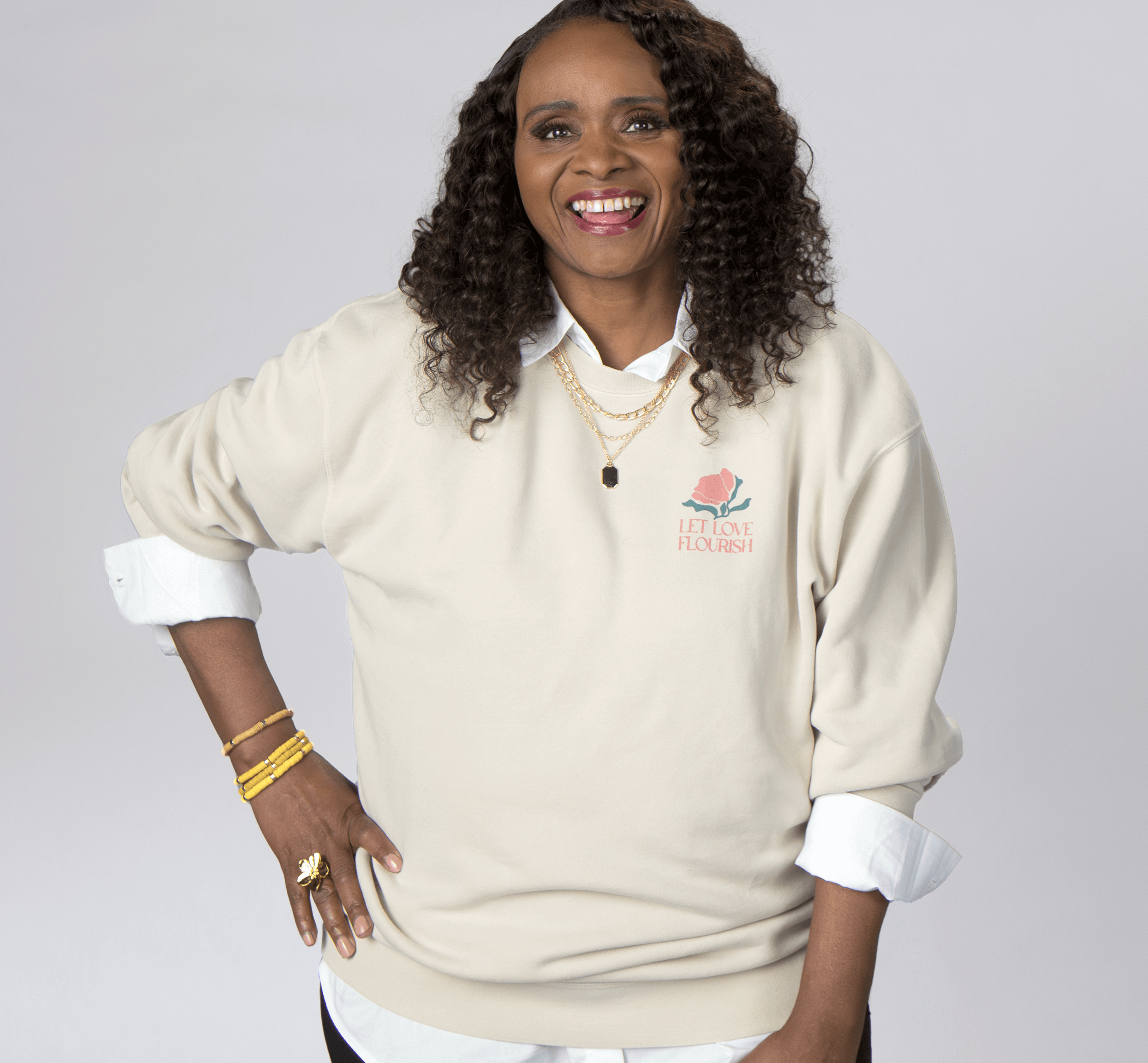 Rooted in Love Sweatshirt – Pigment Ivory 